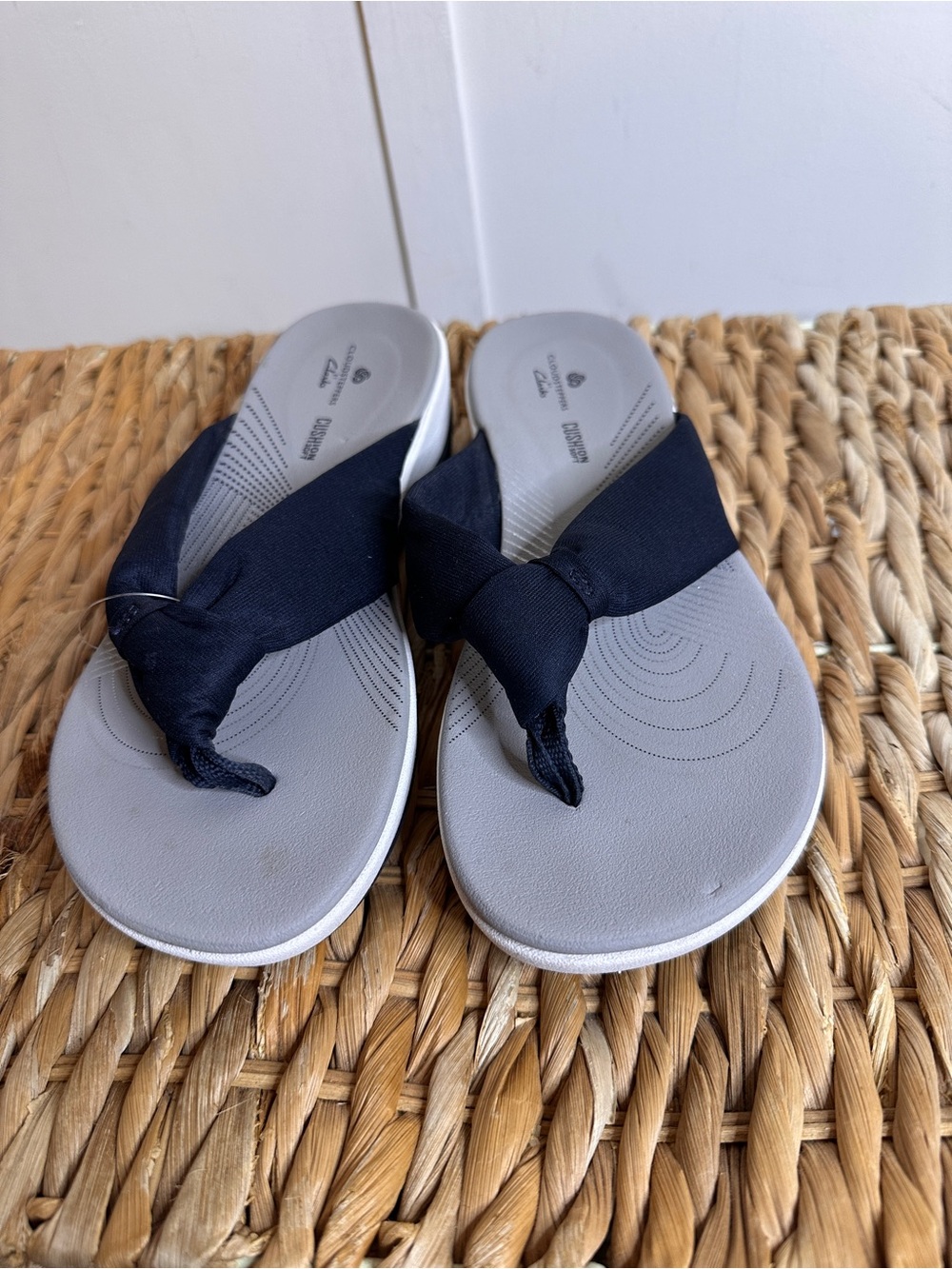 Clarks Women's navy Sandals with Light Gray Footbed